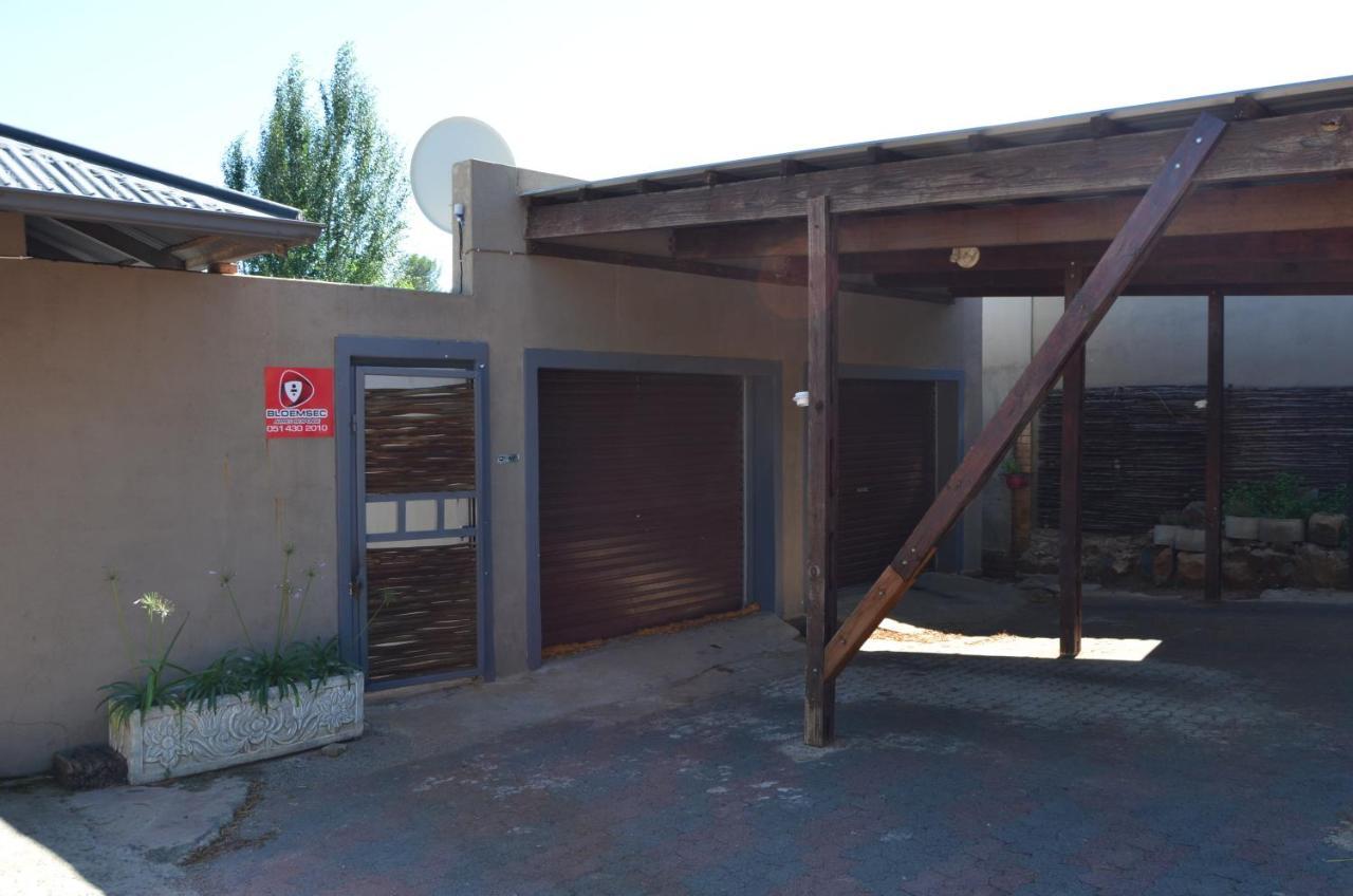 A & R Guesthouse Блоемфонтейн Екстериор снимка