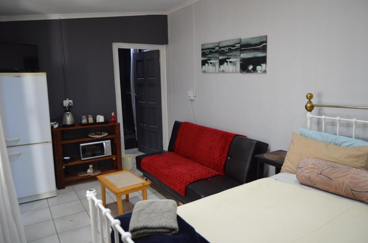 A & R Guesthouse Блоемфонтейн Екстериор снимка