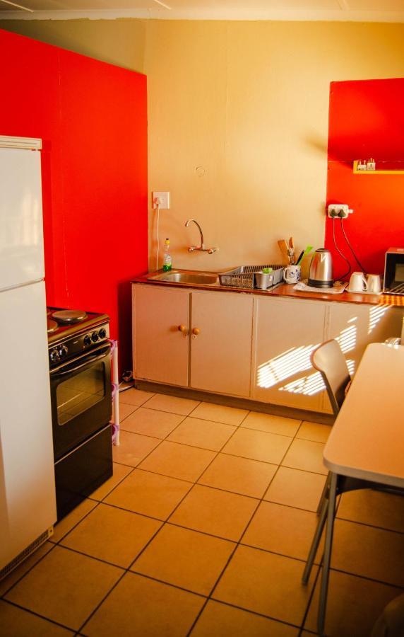 A & R Guesthouse Блоемфонтейн Екстериор снимка