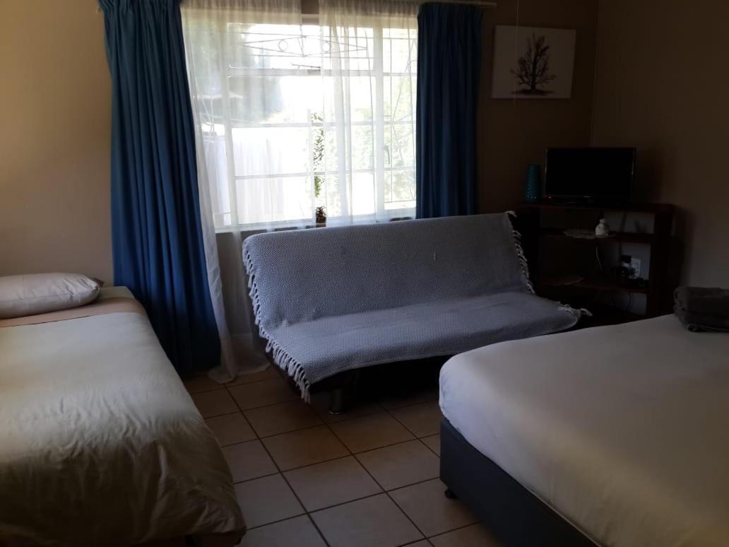 A & R Guesthouse Блоемфонтейн Екстериор снимка