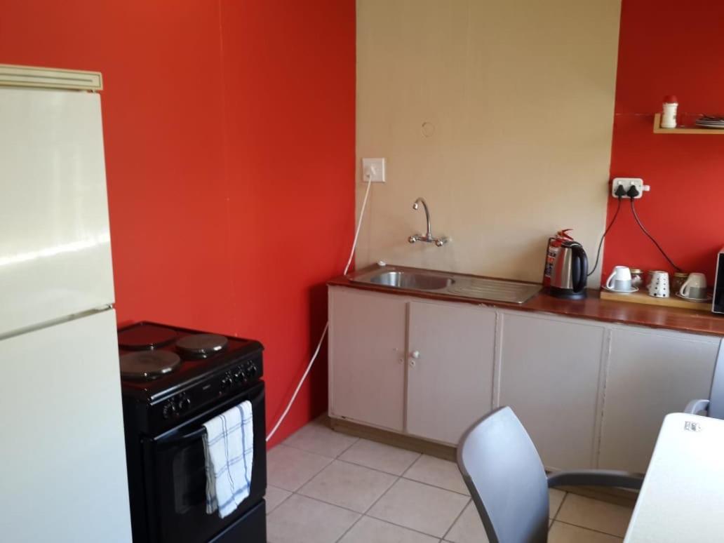 A & R Guesthouse Блоемфонтейн Екстериор снимка